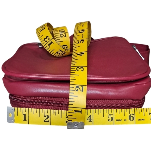 Buxton Unisex Sling/Crossbody/Messenger Multipocketed Organizer Bag - Picture 13 of 16